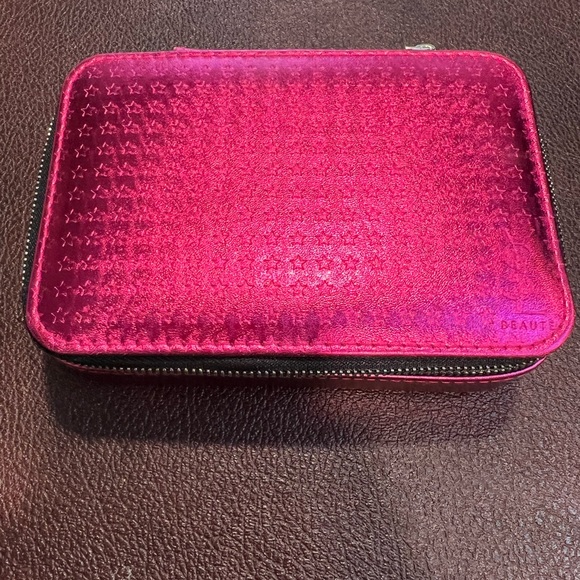 YSL travel case - Picture 1 of 4